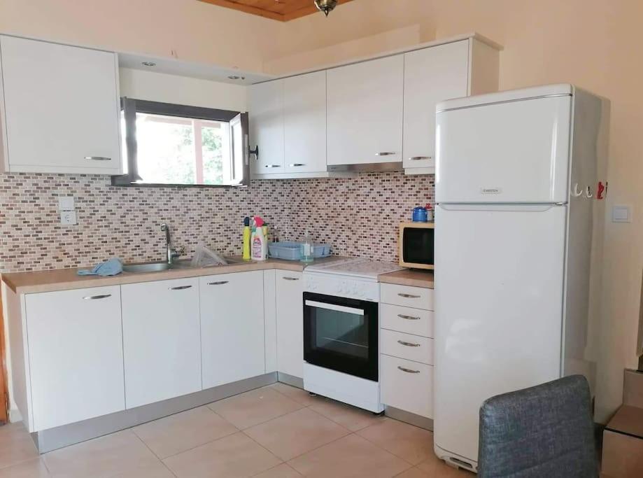 Angela'S Place - Stomio Residence Near The Sea Stomion  Εξωτερικό φωτογραφία